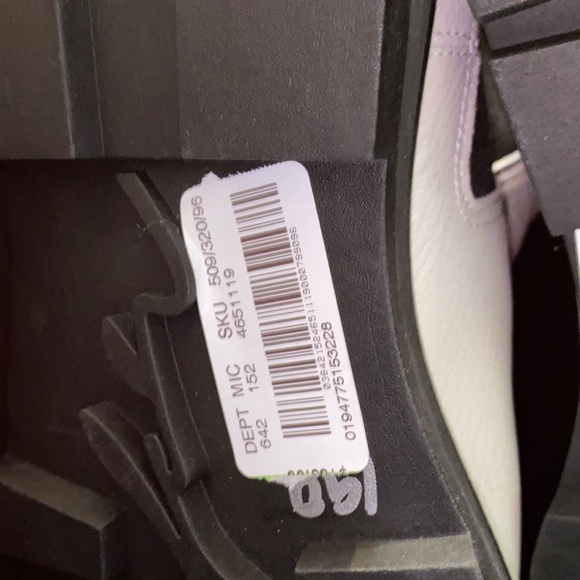 Chelsea Booties from Karl Lagerfeld Paris, White w/Rhinestones Trim Lug Sole NEW - Picture 9 of 11